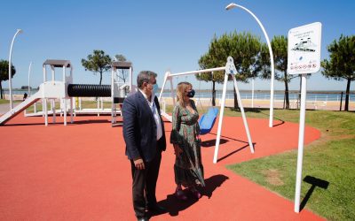 El Puerto de Huelva pone en marcha un parque infantil accesible en el Paseo de la Ría