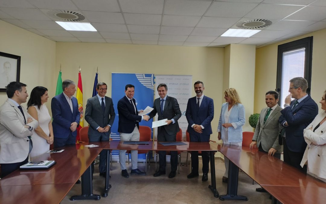 Puerto de Huelva y Endesa firman un protocolo de colaboración para coordinar acciones encaminadas a la consecución de un modelo de puerto verde