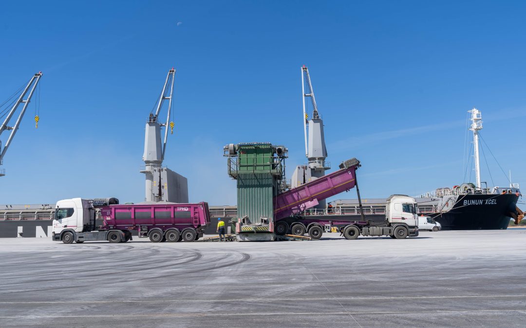 El Puerto de Huelva instalará un sistema para lavar las ruedas de los camiones en el Muelle Ingeniero Juan Gonzalo y reducir el impacto ambiental