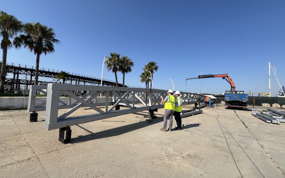 El Puerto de Huelva continúa avanzando en la ejecución de las obras de unión del Muelle de Río Tinto tras la llegada de la estructura metálica